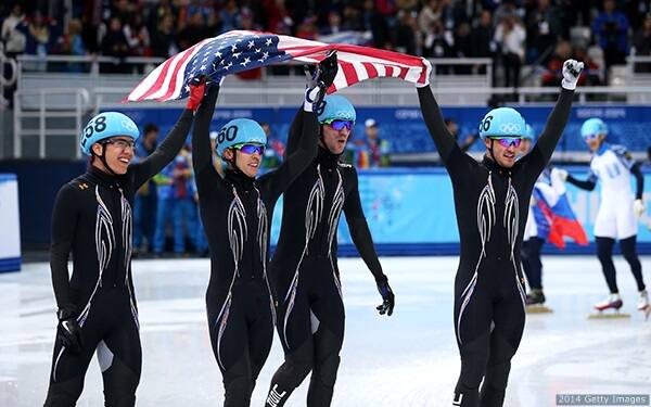 5000m relay celebrate silver in Sochi