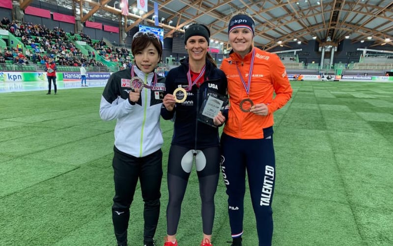 Brittany Bowe wins gold at World Cup 5