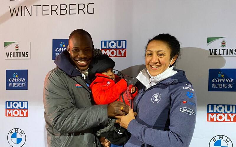 Elana Meyers Taylor celebrates with her family