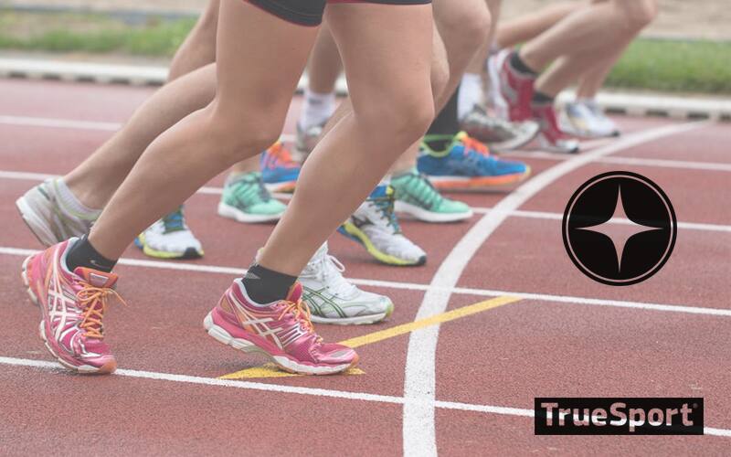 People running marathon