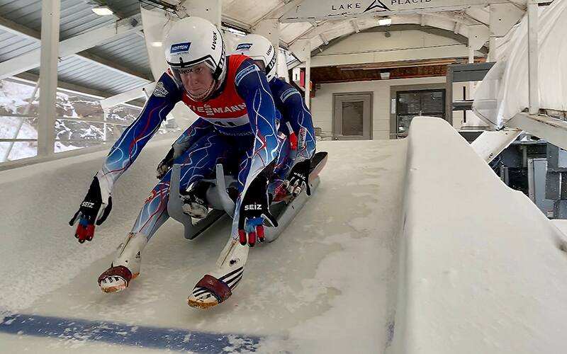 Dana Kello and Duncan Segger at the start on day 1 of the 2020-2021 season