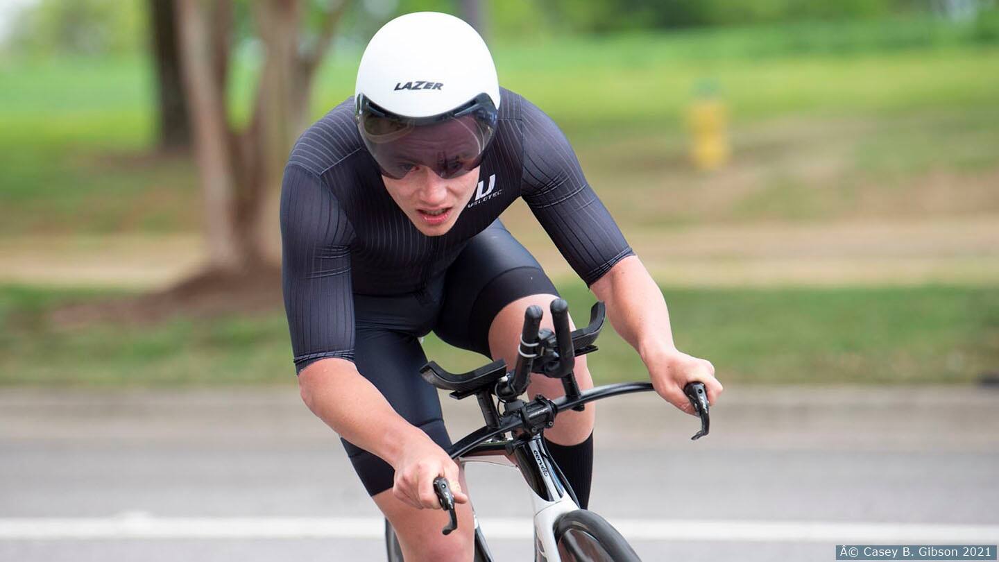 Noah Middlestaedt competes in the men's C3 15km time trial at the 2021 U.S. Paralympics Cycling Open. 