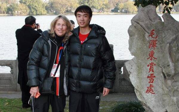 Anne Cribbs and Timothy Wang in China. Image courtesy of Steve Hopkins.