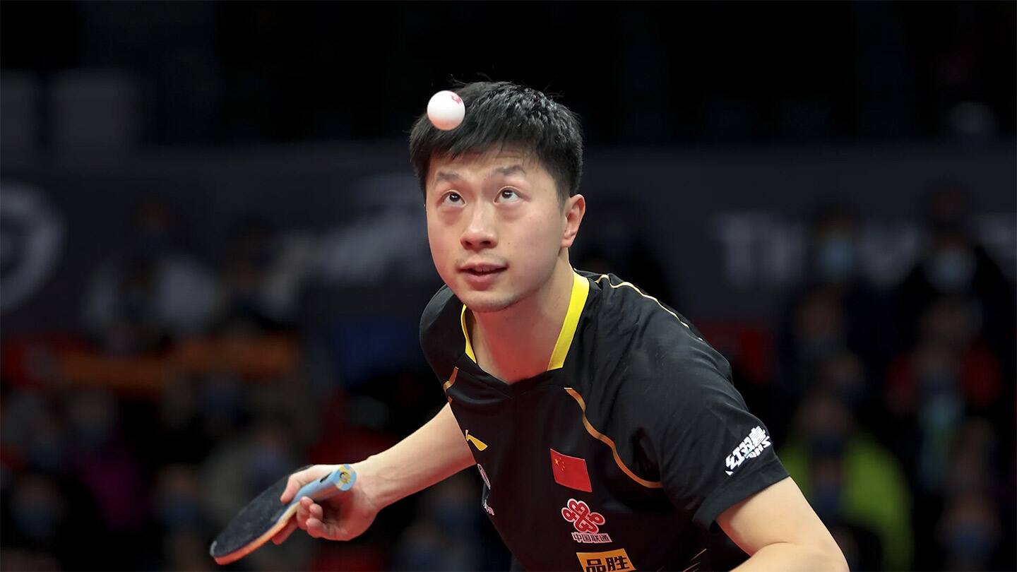 Ma Long focusing on his serve.
