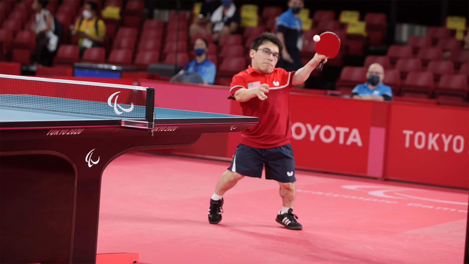 Ian Seidenfeld returns a volley at the 2020 Tokyo Paralympics.