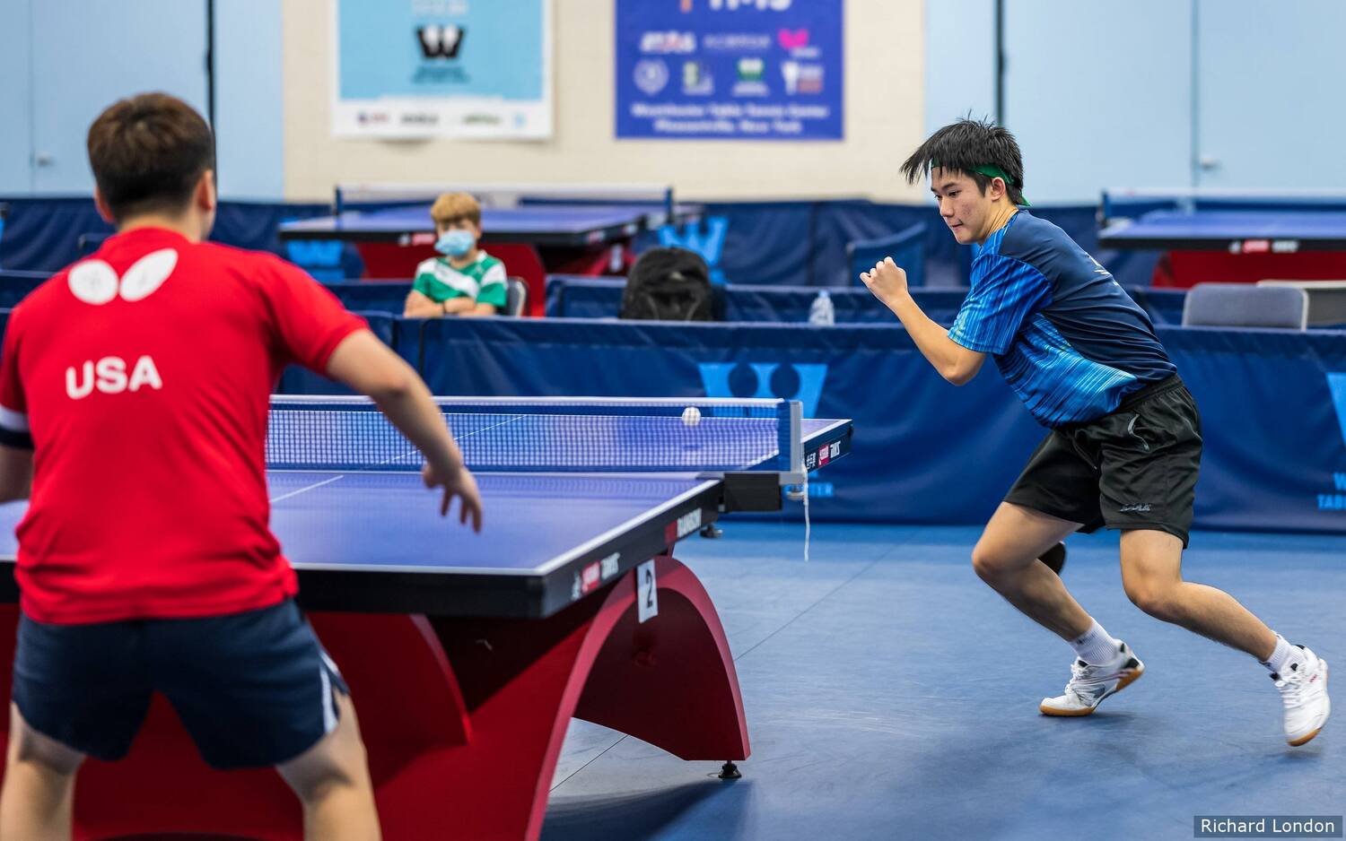Jayden Zhou (right), 16, versus Jishan Liang in the final of the August Westchester Open