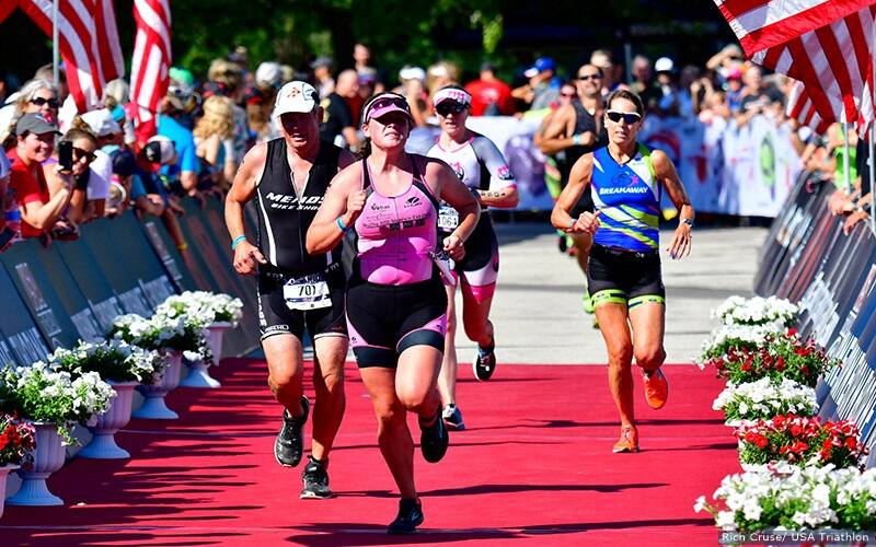competitors race to the finish line at age group nationals in cleveland in 2018
