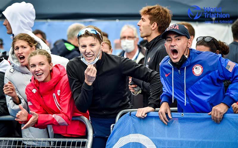 Team USA Cheers in Mixed Relay Hamburg Event