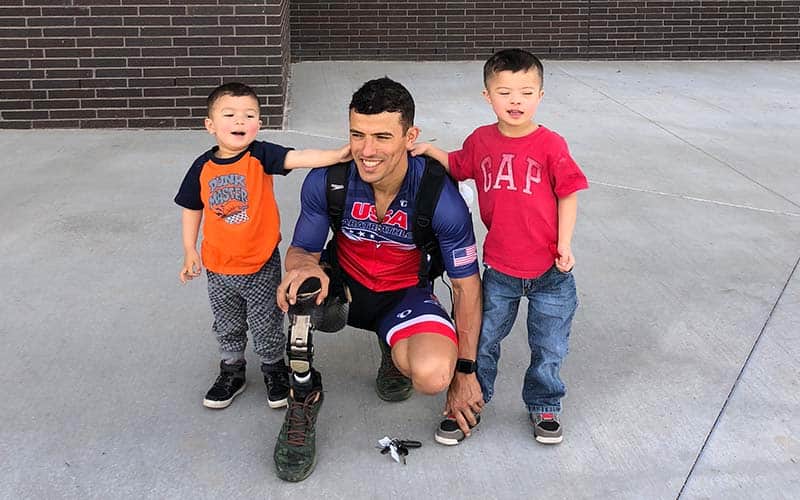 Mohamed Lahna with his two children