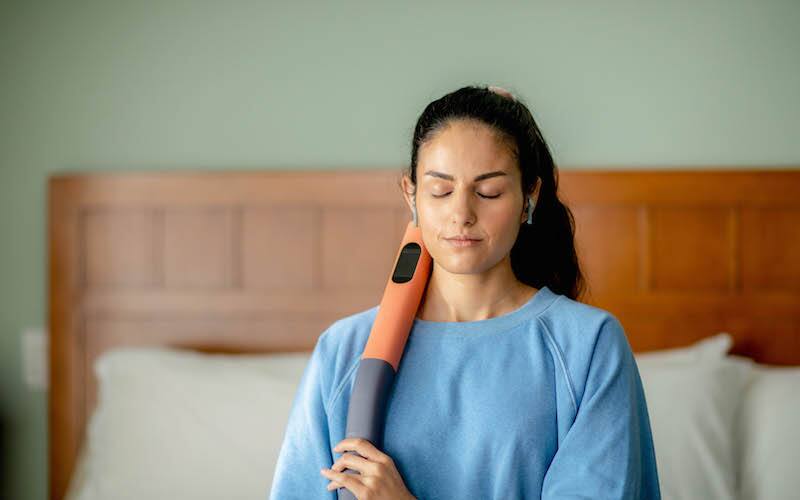 Athlete using the Lyric