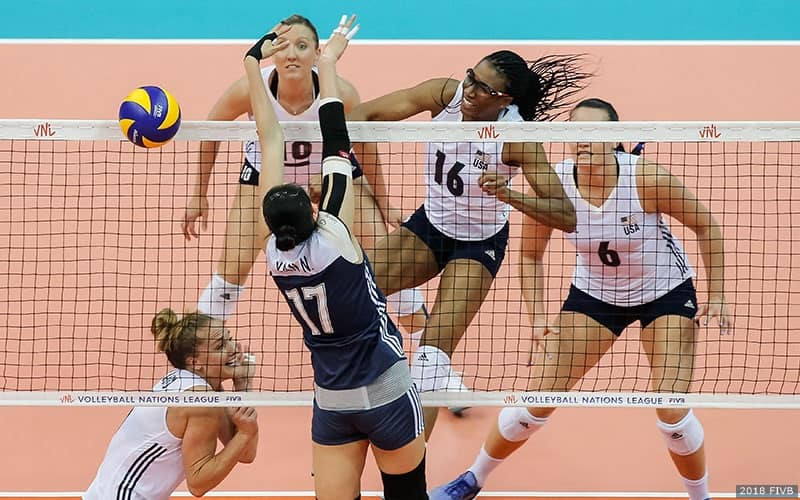 Foluke Akinradewo attacking during the 2018 FIVB Volleyball Nations League