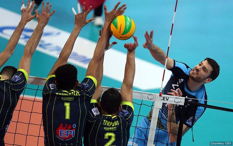 Matt Anderson attacks for his Russian team Zenit Kazan