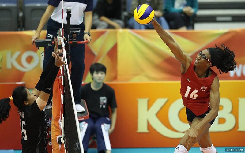 Foluke Akinradewo attacks against the Thai defense