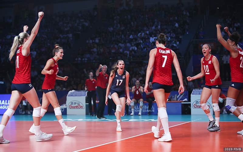 U.S. Women's National Team celebrating victory at the 2019 FIVB Volleyball Nations League