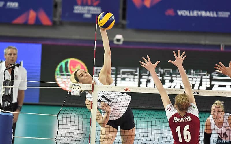 Annie Drews attacking versus Poland