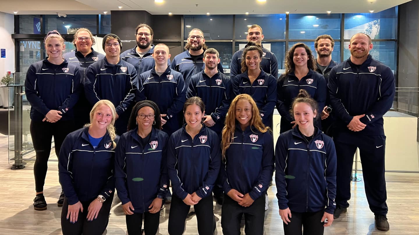 The 17 athletes of Team USA pose for a photo in Colombia