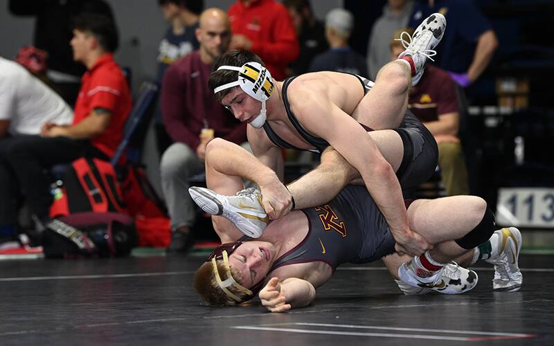 Keegan O'Toole scrambles to score a takedown at the 2022 Southern Scuffle