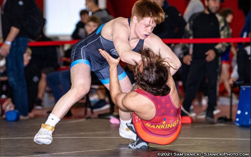 Aeoden Sinclair of Wisconsin scores a takedown