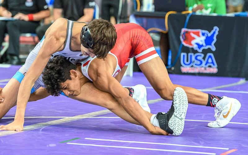 Isaiah Quintero of California deep on a single leg shot