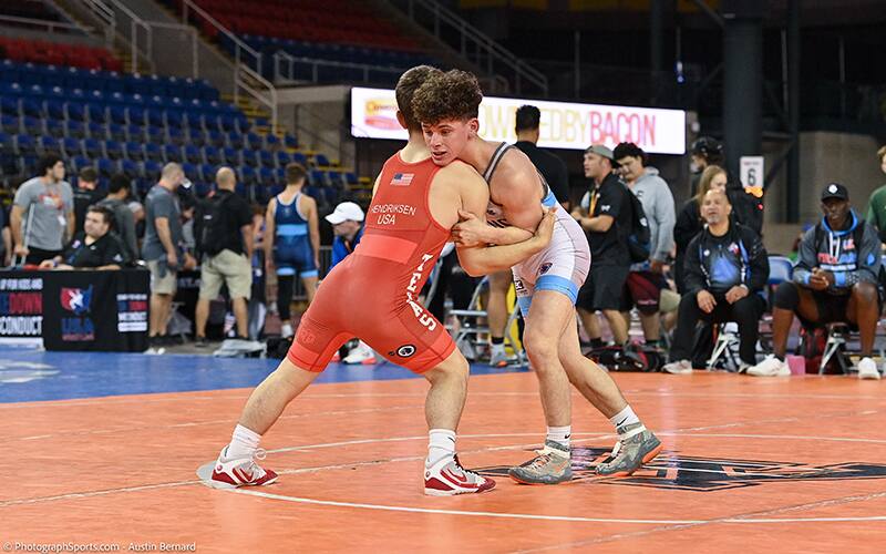 Benjamin Aranda locks up with his opponent