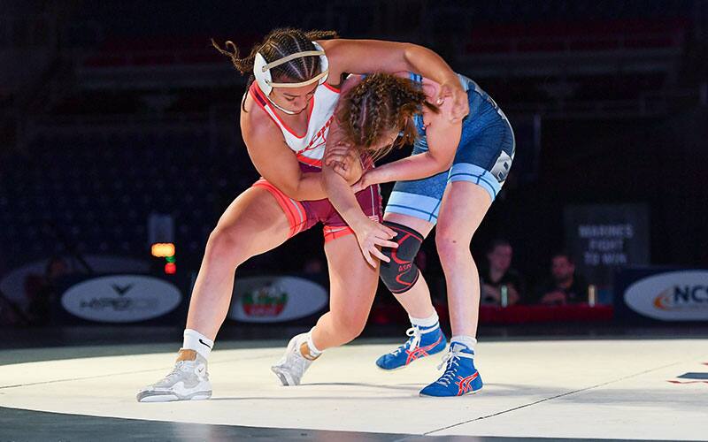 Destiny Rodriguez (OR) battles Reece Larramendy (NV) in 2021 Junior National finals