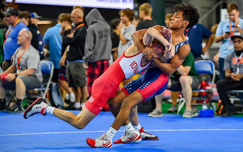 Ray Ray Harris locks up for a throw. 