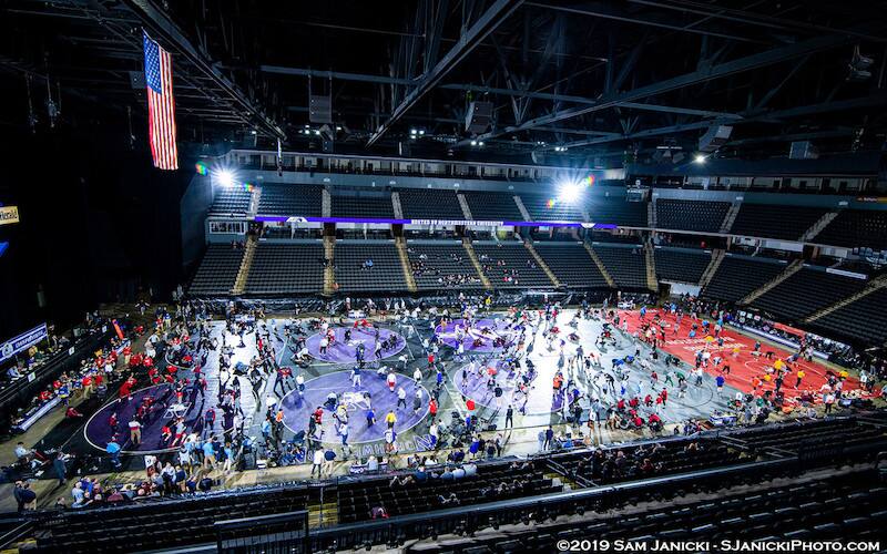 A wide shot of the venue at the 2019 Midlands Championships