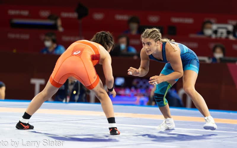 Helen Maroulis (USA) squares off with Risako Kawai of Japan at the Olympic Games