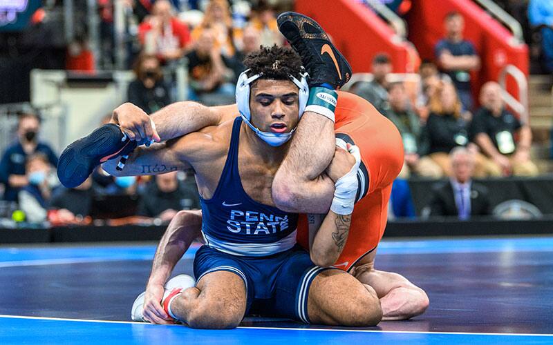 Roman Bravo-Young (Penn State) on a shot against Daton Fix (OSU) in 2022 NCAA Championships