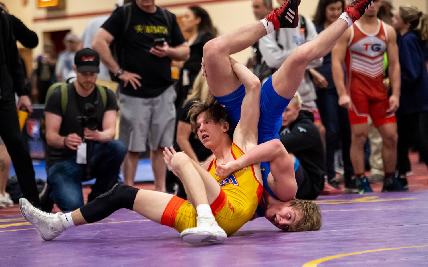 Two U20 freestyle athletes scramble for points at the U20 Freestyle Nationals
