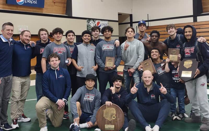 Clackamas CC team poses with its West Regional Team title