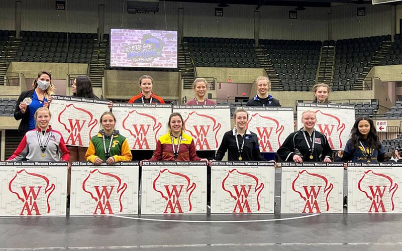 WIAA girls state champions pose together in 2022
